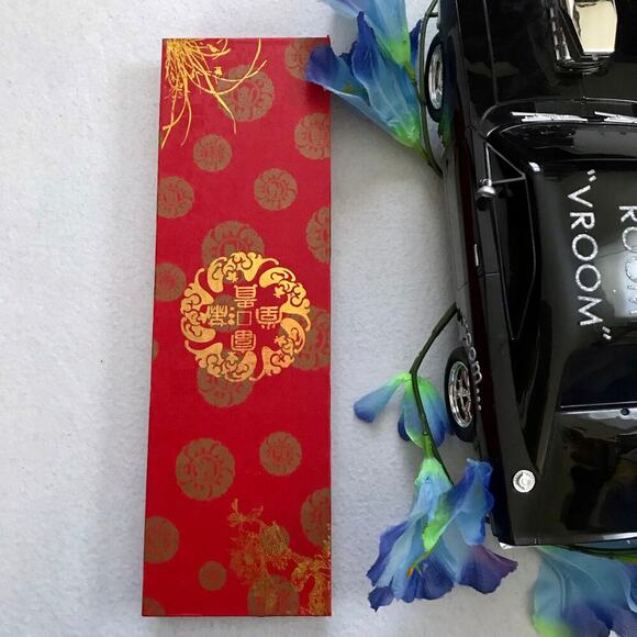 Chopsticks New In Box 2 Pairs with Rest - Picture 2 of 4